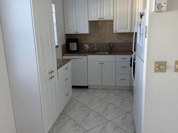 332 Mansfield Dr #H, Boca Raton, FL 33434