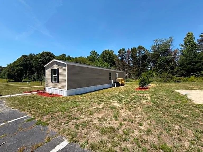 150 Dawn Dr — Photo 3
