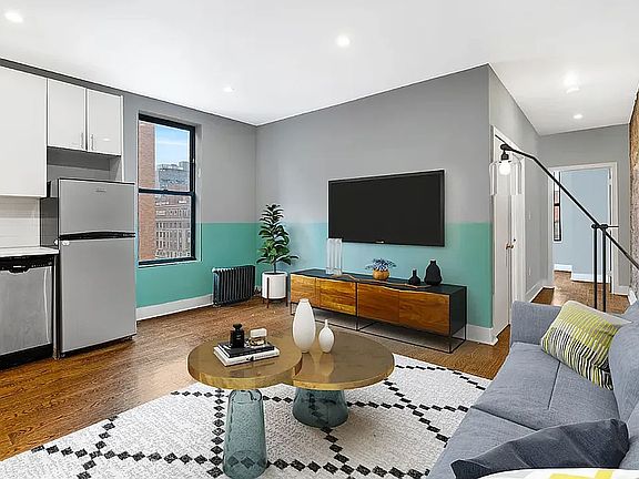 2nd image of 165 W 127th St APT 3C