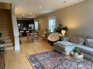 1528 S 4th St, Philadelphia, PA 19147