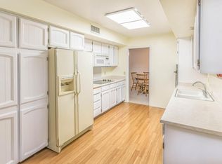 576 Leisure World, Mesa, AZ 85206