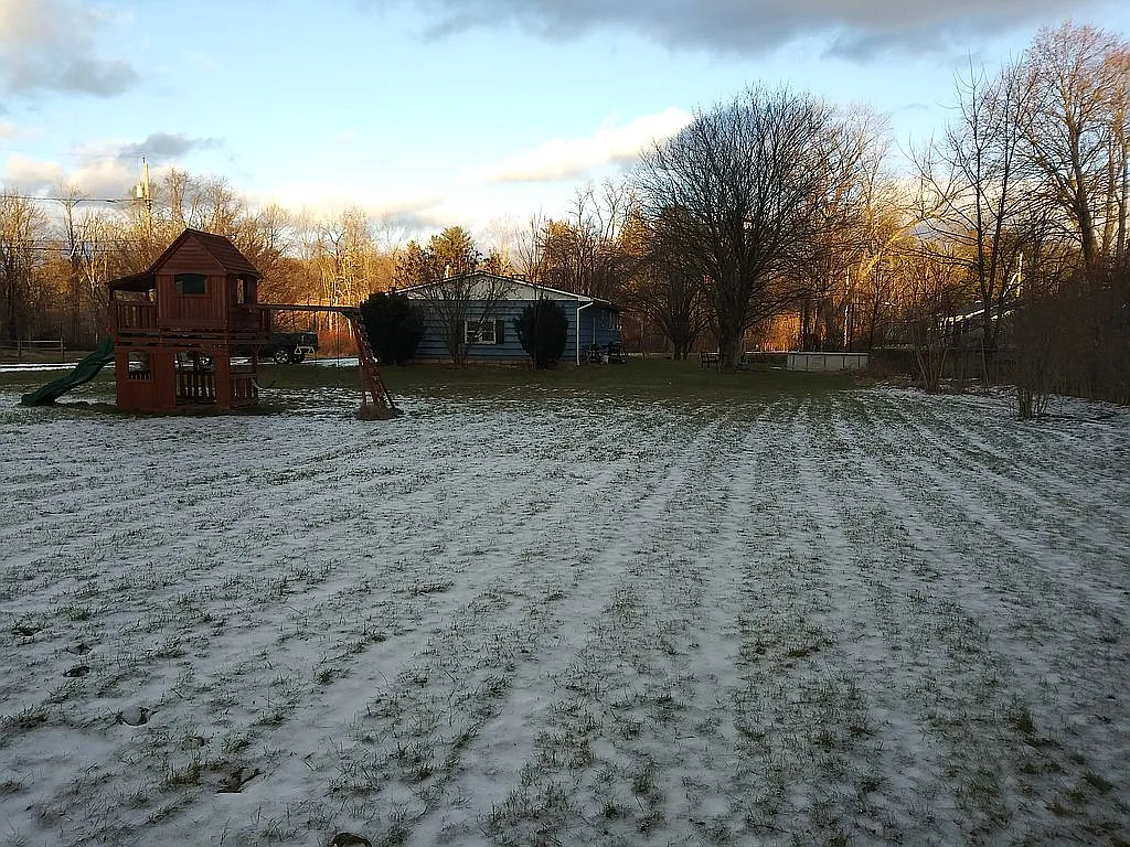 31 Carlo Dr photo 1