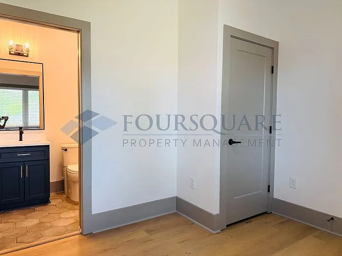 1105 Glascock St #102 — Photo 13