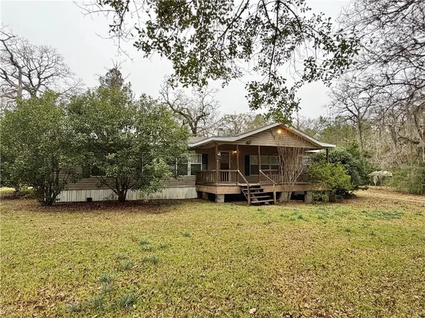 85 Deville Cutoff Rd, Deville, LA 71328