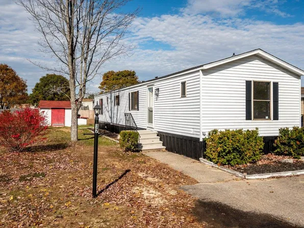 17 Day Lilly Lane, Rochester, NH 03868