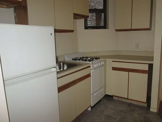 Rented by Richard Marks LLC | media 4