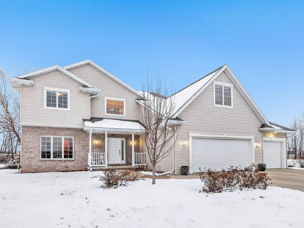 2454 Skyline Oaks Dr, De Pere, WI 54115