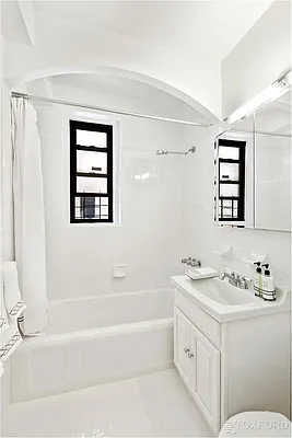 Sold by Oxford Property Group | media 23