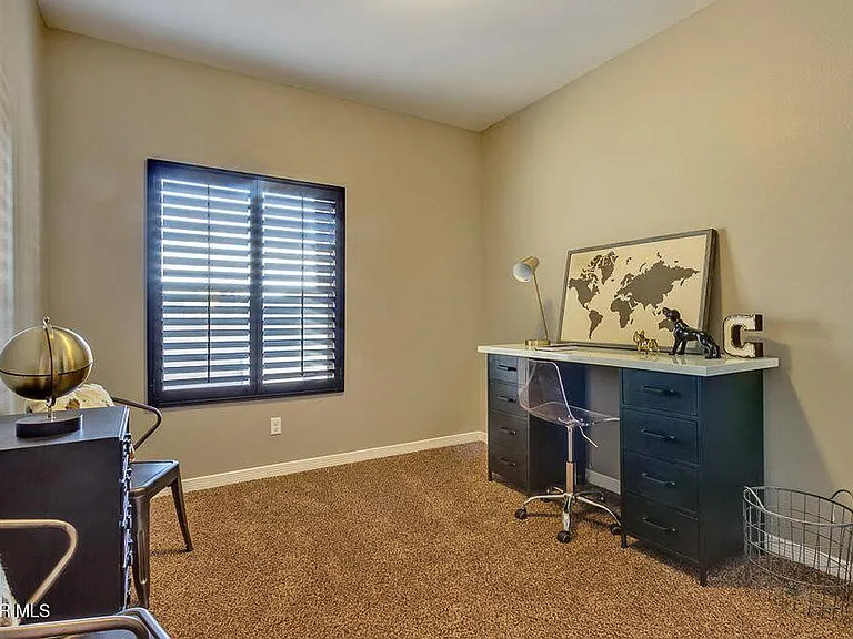 12934 Terrington Ave — Photo 17