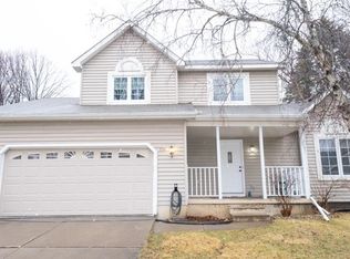 758 Sky Ridge Dr, Madison, WI 53719