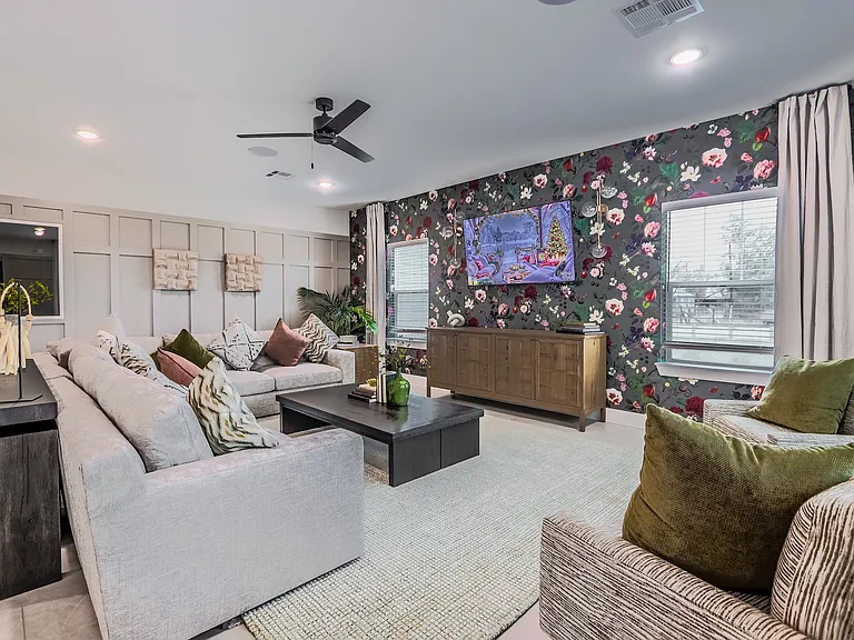 Whispering Pointe Apartments — Photo 7