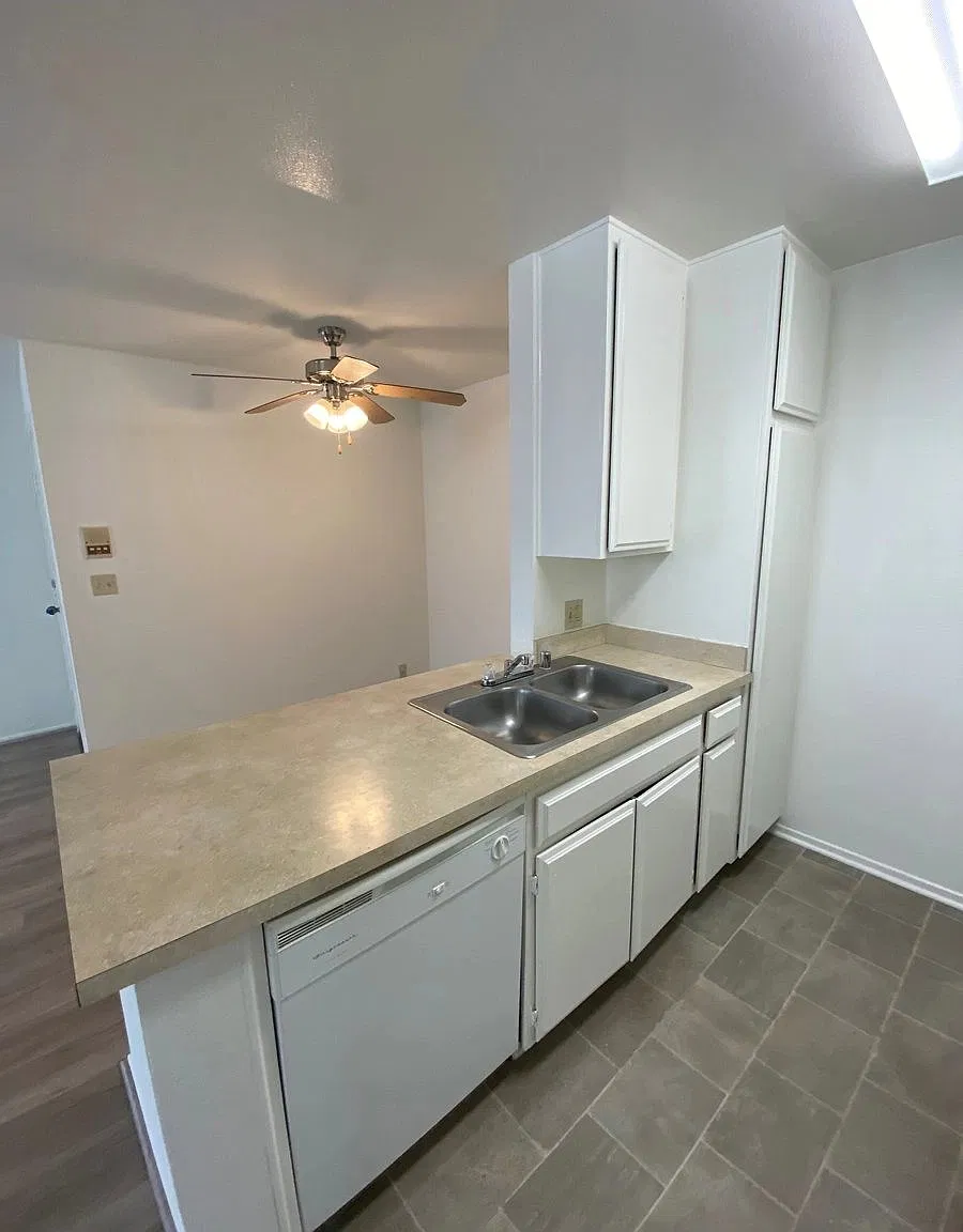 2 bed, 2.0 bath, $2,695 — Photo 4