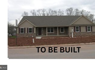 5086 Lakewood Ln, Stewartstown, PA 17363