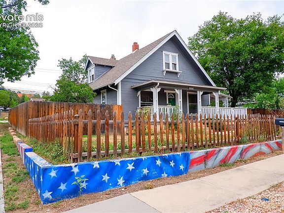 4th image of 2038 Armstrong Ave