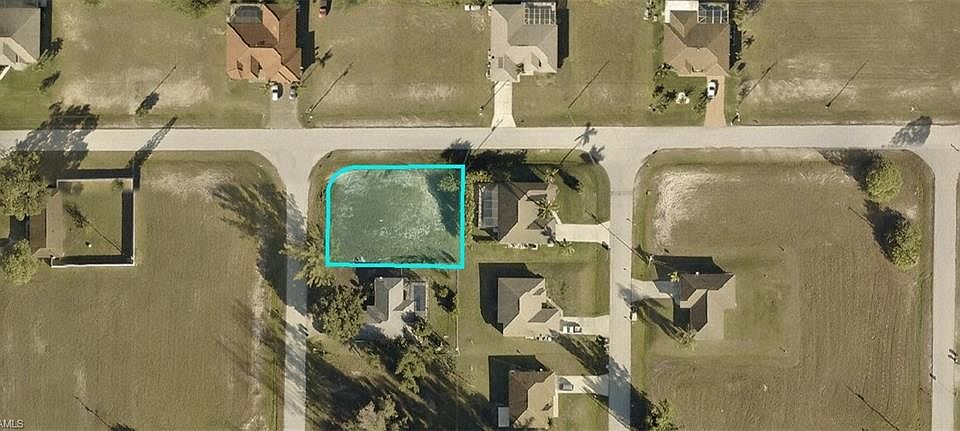 1st image of 1913 NE 4th Pl
