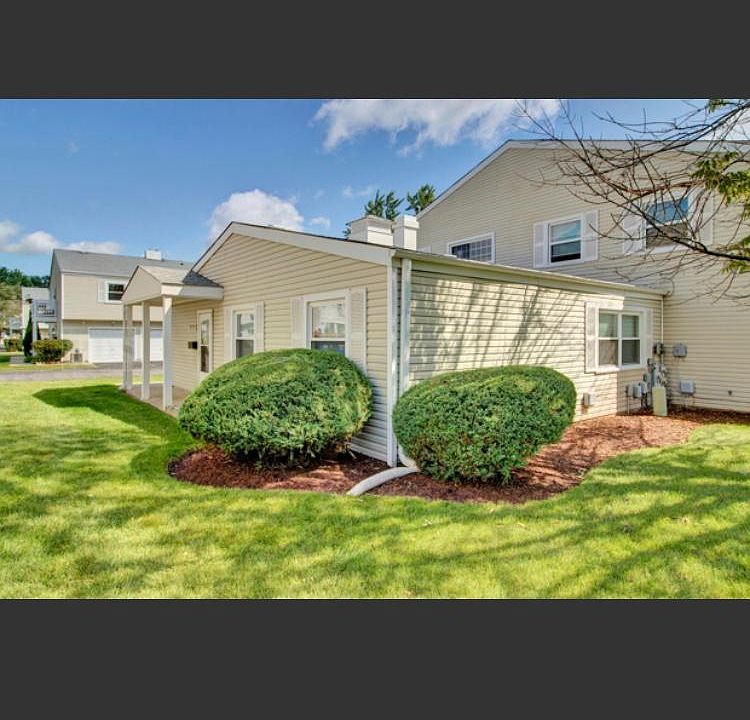 1st image of 335 Donna Ct