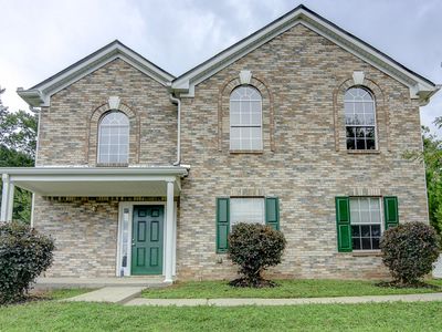 345 Barrington Grange Dr, Sharpsburg, GA, 30277