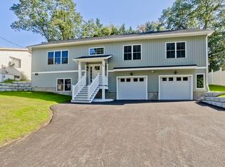 55 Woodrow St, Springfield, MA 01119