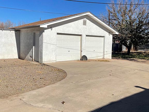 3rd image of 2506 Viola Dr SW