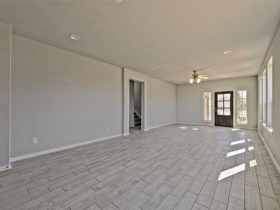 5th image of 10302 Birch Peak Dr