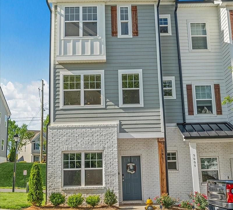 1st image of 5001 Belmont Crossing Dr