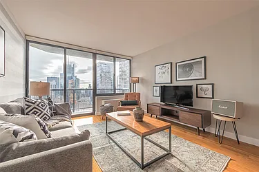 Rented by The Blueground