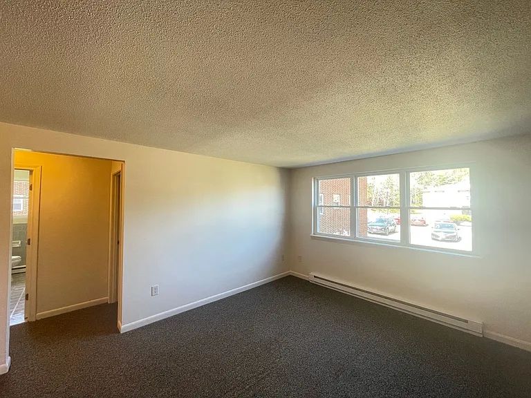 173 Loudon Rd #406 — Photo 8