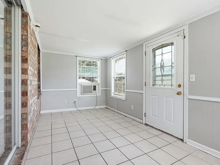339 Peggy Dr — Photo 15
