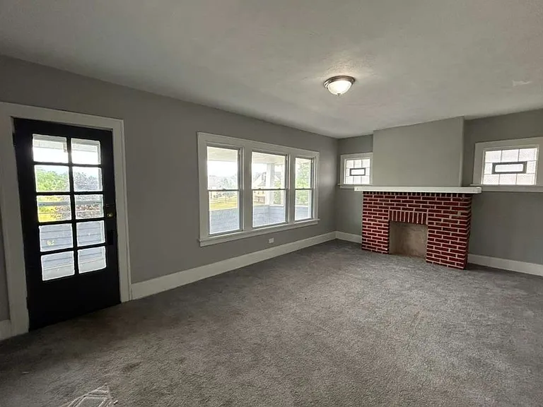 13616 Coit Rd — Photo 4