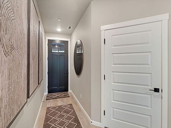 4th image of 6800 NE 131st Way