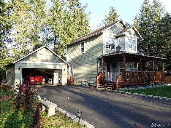 3rd image of 830-840 Discovery Ave SE
