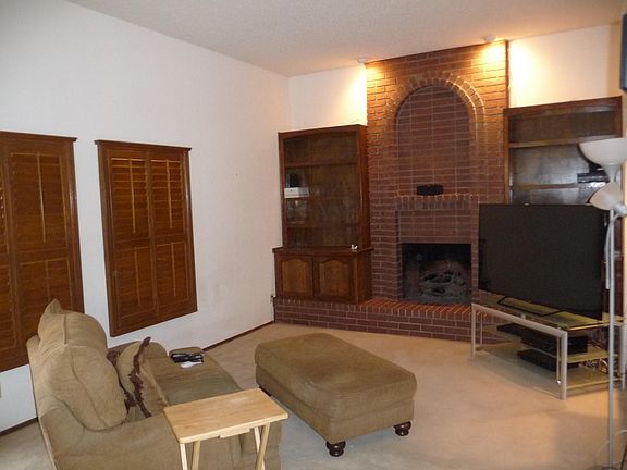 5th image of 6828 Toluca Dr