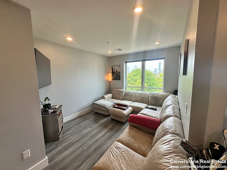 40 B St #509 — Photo 6