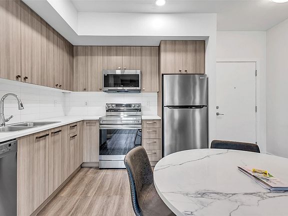 3rd image of 935 Academy Way #322