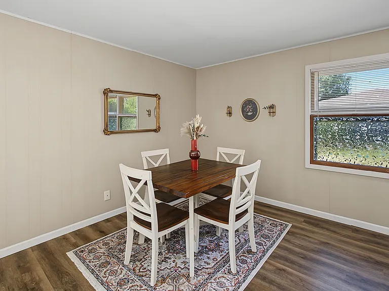 1201 E Willard St — Photo 10