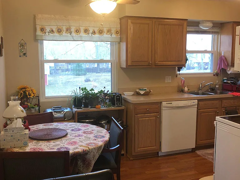 4078 Genevieve Blvd — Photo 5
