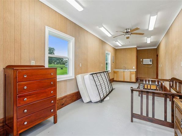 136 Michael Dr, Des Allemands, LA 70030