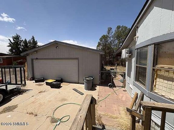 2nd image of 770 Hummingbird Dr