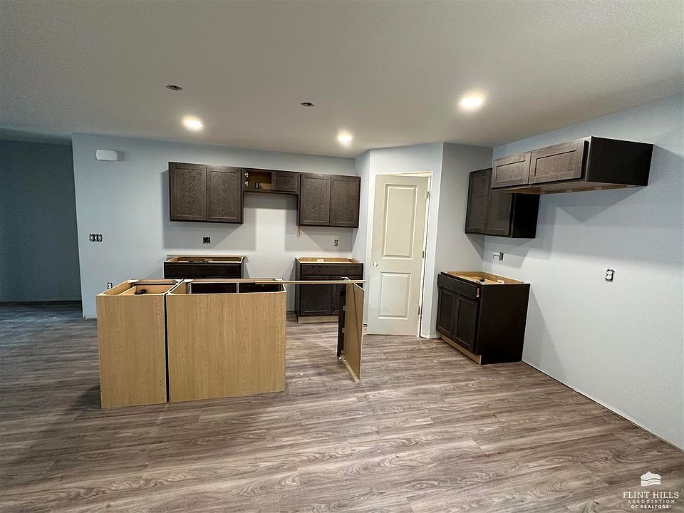 105 Jackson St A, Saint KS 66535 MLS 20231645 Zillow