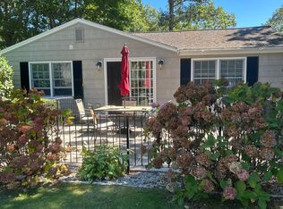 3 Stanley Rd, Mashpee, MA 02649