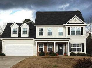 214 Rainbow Ln, Winder, GA 30680