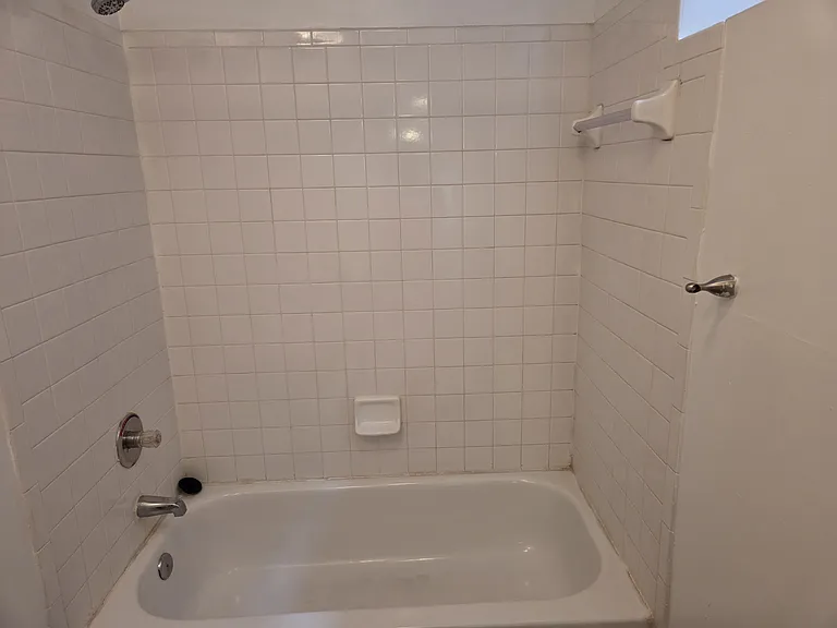 1216-1218 W Fayette St #201 — Photo 5