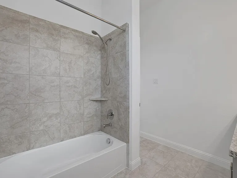 21302 Rose Loch Ln — Photo 35