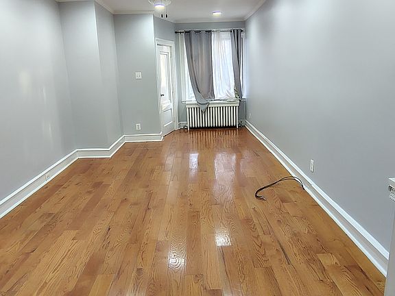 2nd image of 523 W Nedro Ave Floor 1