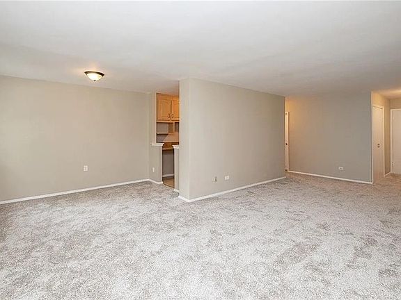5th image of 14930 88th St APT 2K