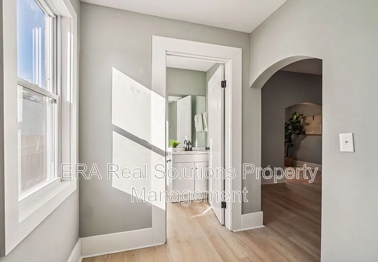 105 Rodgers Ave — Photo 26