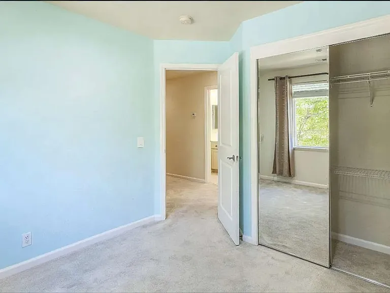 361 Vista Roma Way — Photo 11