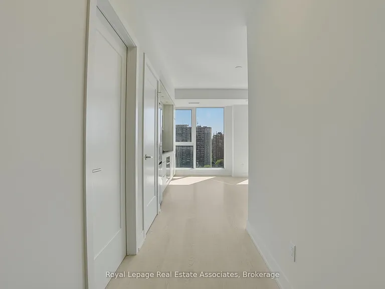 25 Cordova Ave #1410 — Photo 2