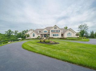 500 Random Oaks Ln, Hamilton, OH 45013