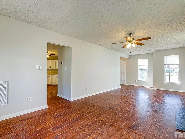 3615 Sana Ct — Photo 22